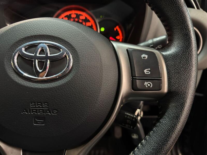 TOYOTA YARIS 1.0 VVT-i Icon 2016