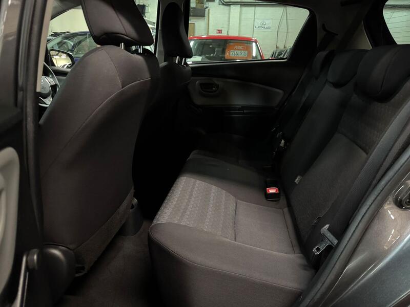 TOYOTA YARIS 1.0 VVT-i Icon 2016