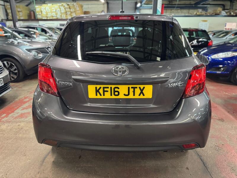 TOYOTA YARIS 1.0 VVT-i Icon 2016