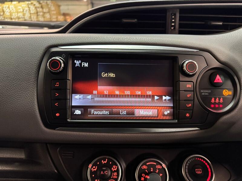 TOYOTA YARIS 1.0 VVT-i Icon 2016