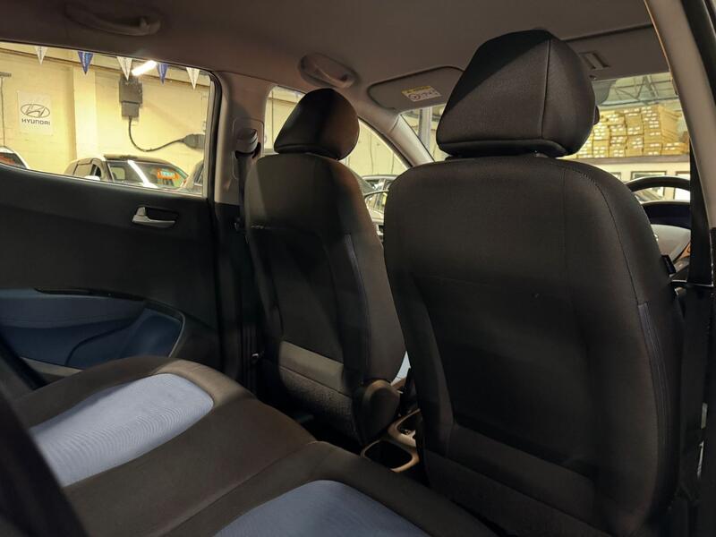 HYUNDAI I10 1.0 Premium 2014