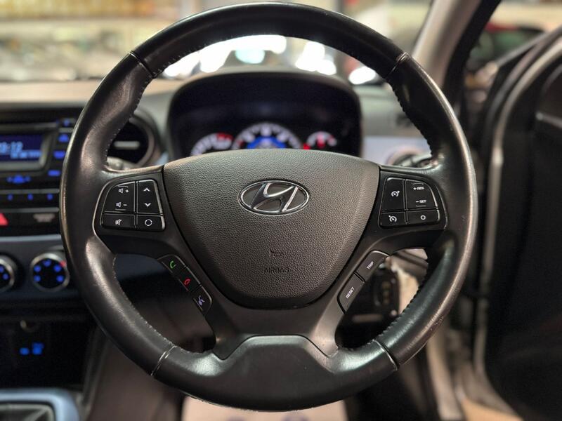 HYUNDAI I10 1.0 Premium 2014