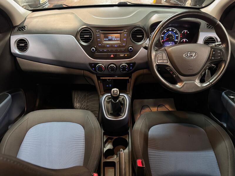 HYUNDAI I10 1.0 Premium 2014
