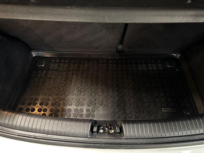 HYUNDAI I10 1.0 Premium 2014
