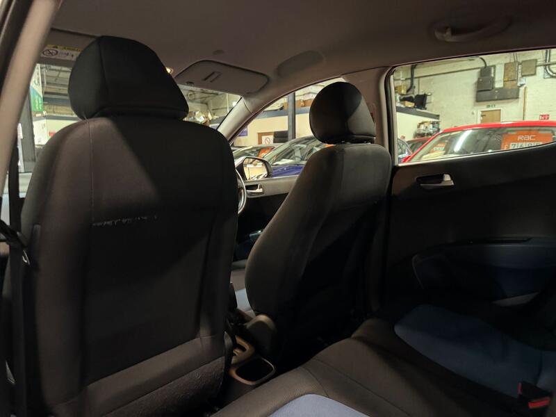 HYUNDAI I10 1.0 Premium 2014