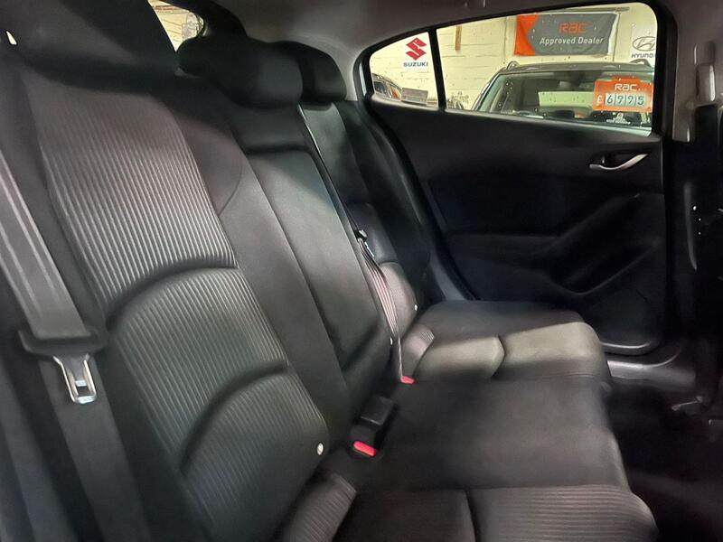 MAZDA MAZDA3 2.0 SKYACTIV-G SE-L 2016