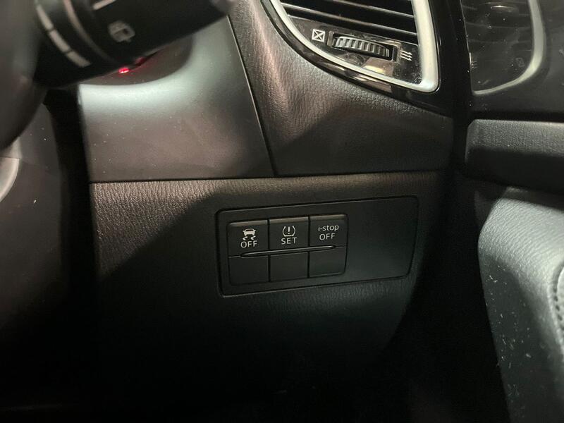 MAZDA MAZDA3 2.0 SKYACTIV-G SE-L 2016