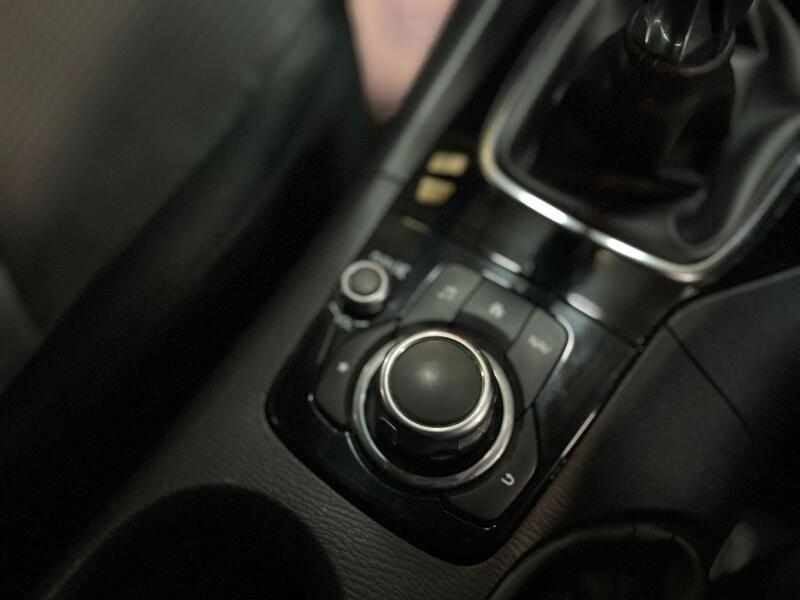MAZDA MAZDA3 2.0 SKYACTIV-G SE-L 2016