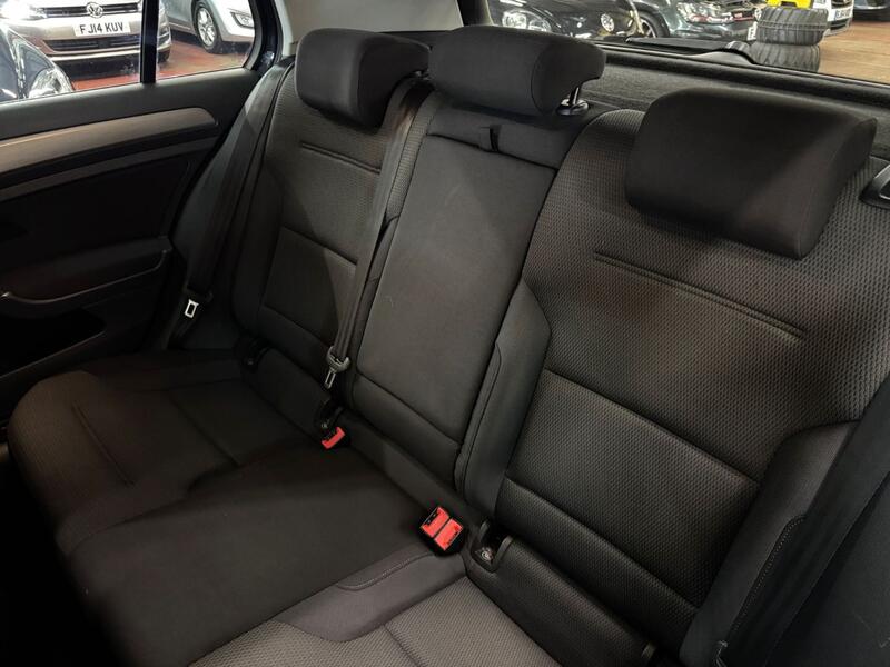 VOLKSWAGEN GOLF 1.4 TSI BlueMotion Tech Match Edition 2016