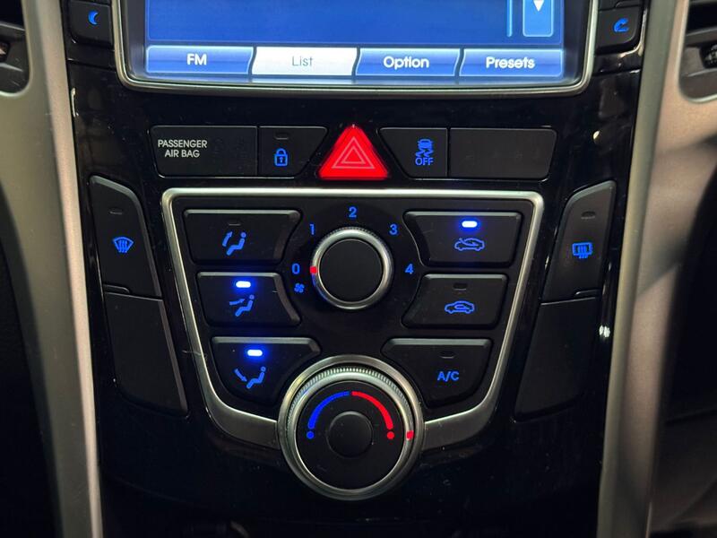 HYUNDAI I30 1.6 CRDi Blue Drive SE Nav 2016