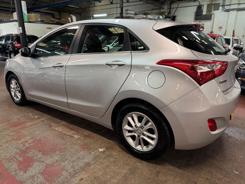 HYUNDAI I30 1.6 CRDi Blue Drive SE Nav 2016
