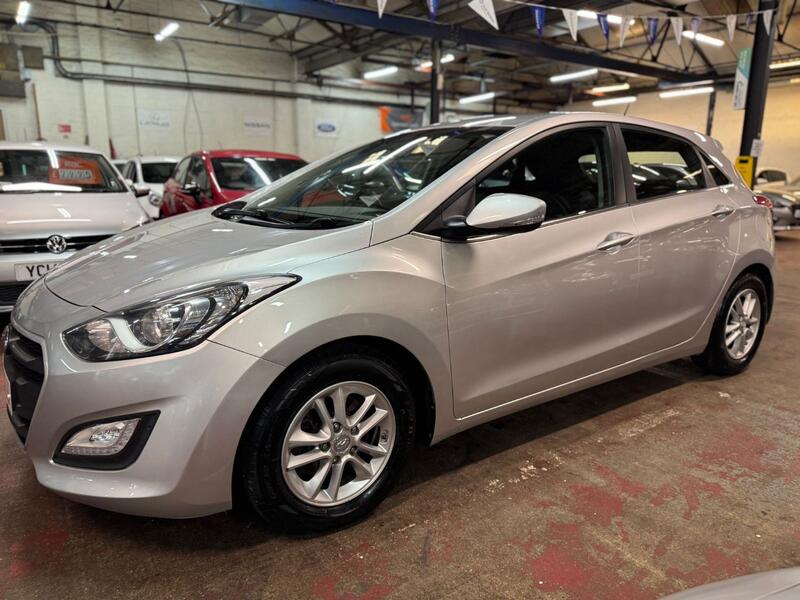 HYUNDAI I30 1.6 CRDi Blue Drive SE Nav 2016