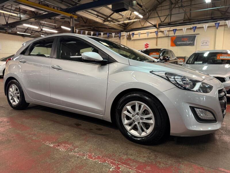 HYUNDAI I30 1.6 CRDi Blue Drive SE Nav 2016